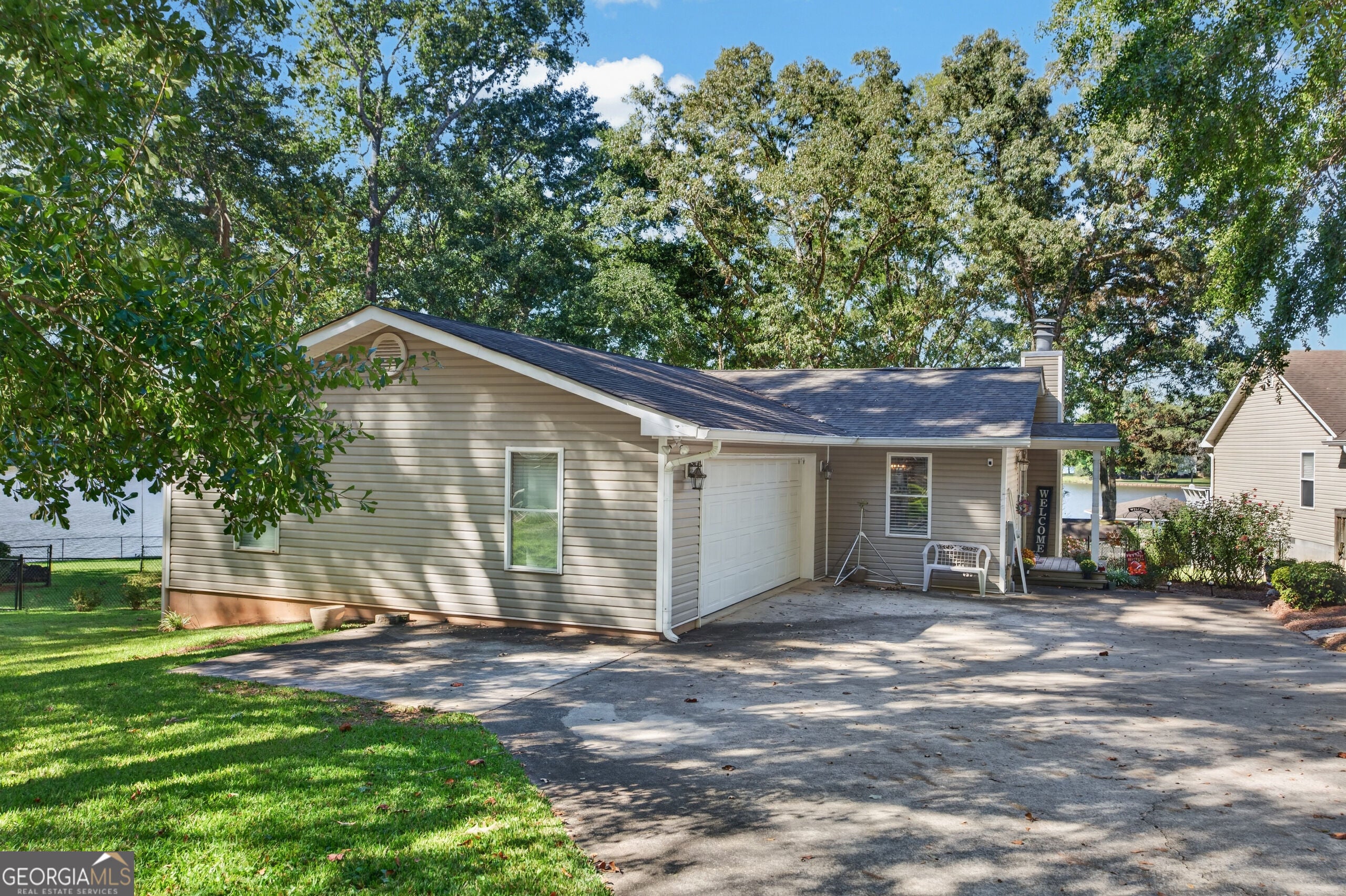 174 Honeysuckle RD NW