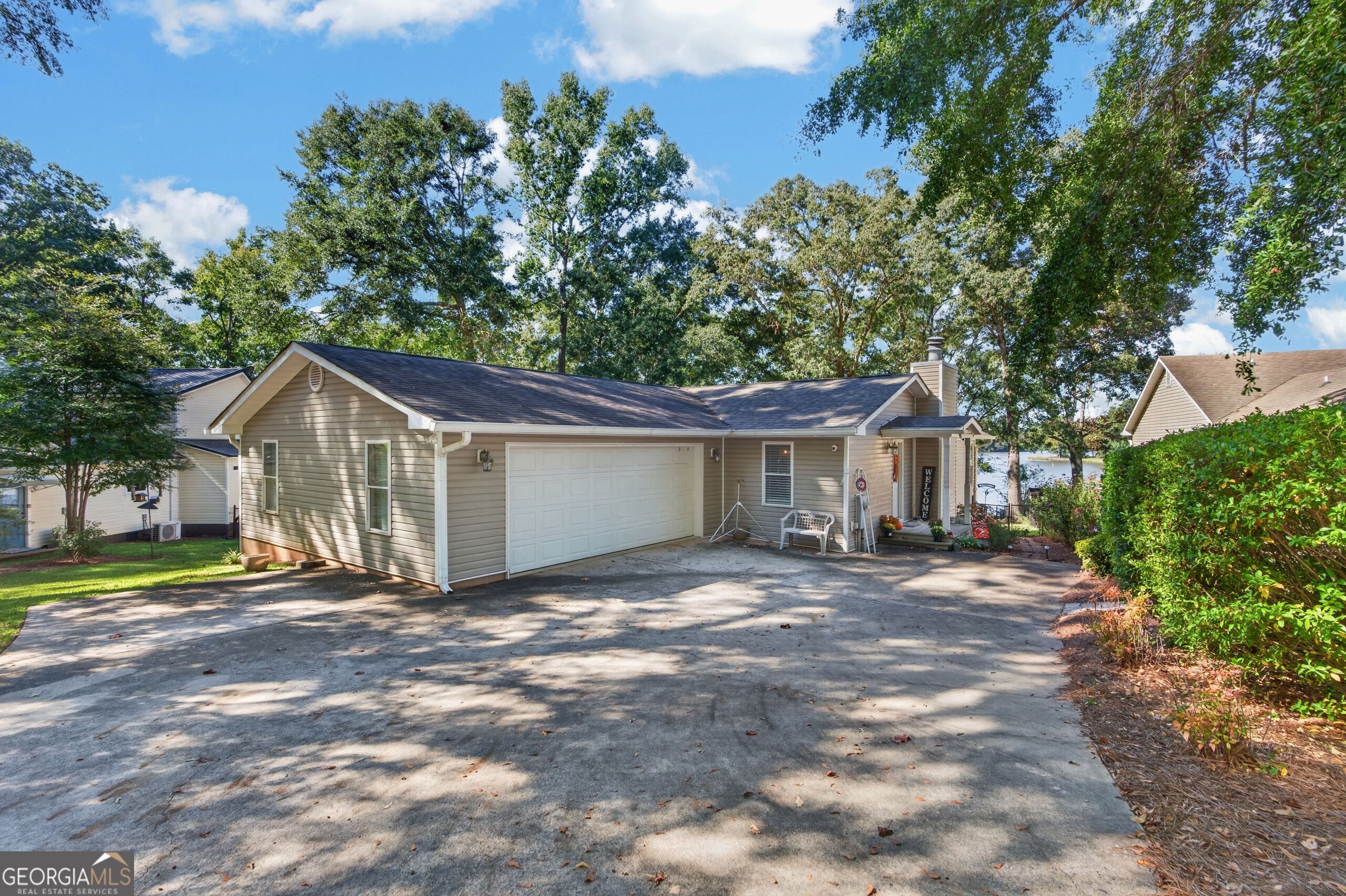 174 Honeysuckle RD NW