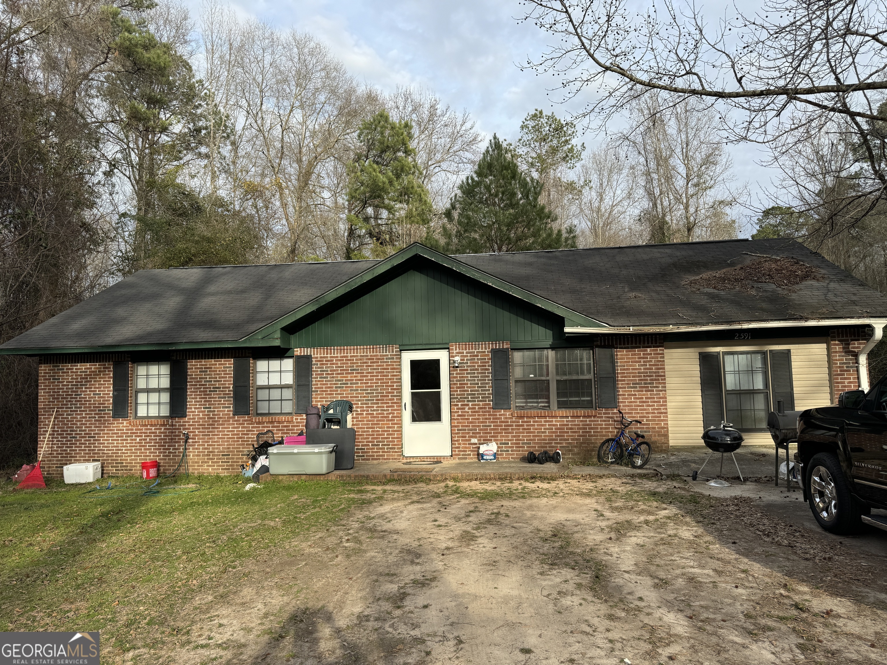 3 bed/ 1 bath single level house with 1485 sq. ft. of living space. Currently a rental property that is tenant occupied at $1055/month. Ideal for investors looking to grow their investment portfolio with a turnkey cash flowing property. This is part of a 35 unit portfolio sale. Can be sold individually or as a portfolio sale. Reach out for details.