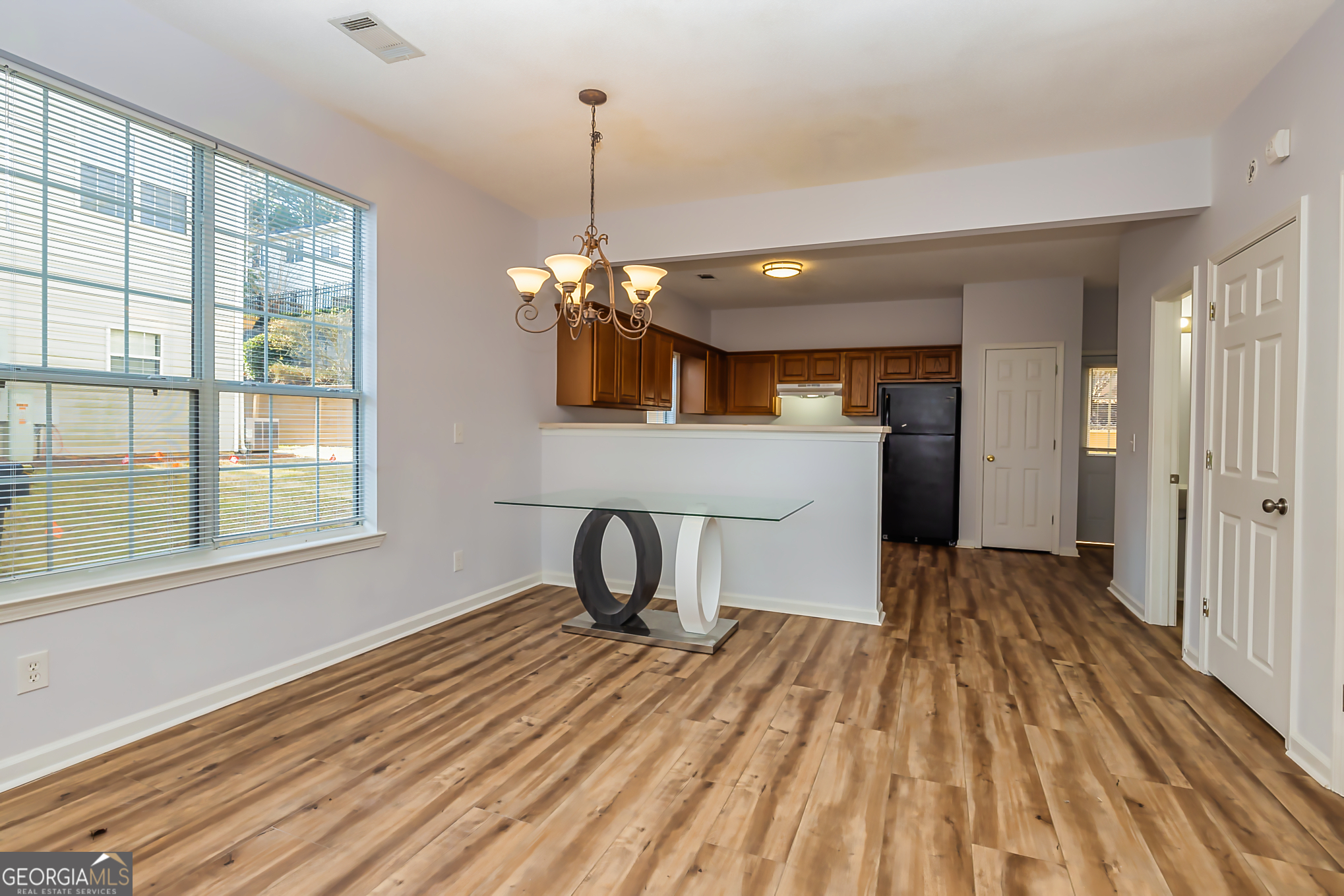 Newnan, Georgia 30263, United States, 3 Bedrooms Bedrooms, ,3 BathroomsBathrooms,Residential,Active,77606