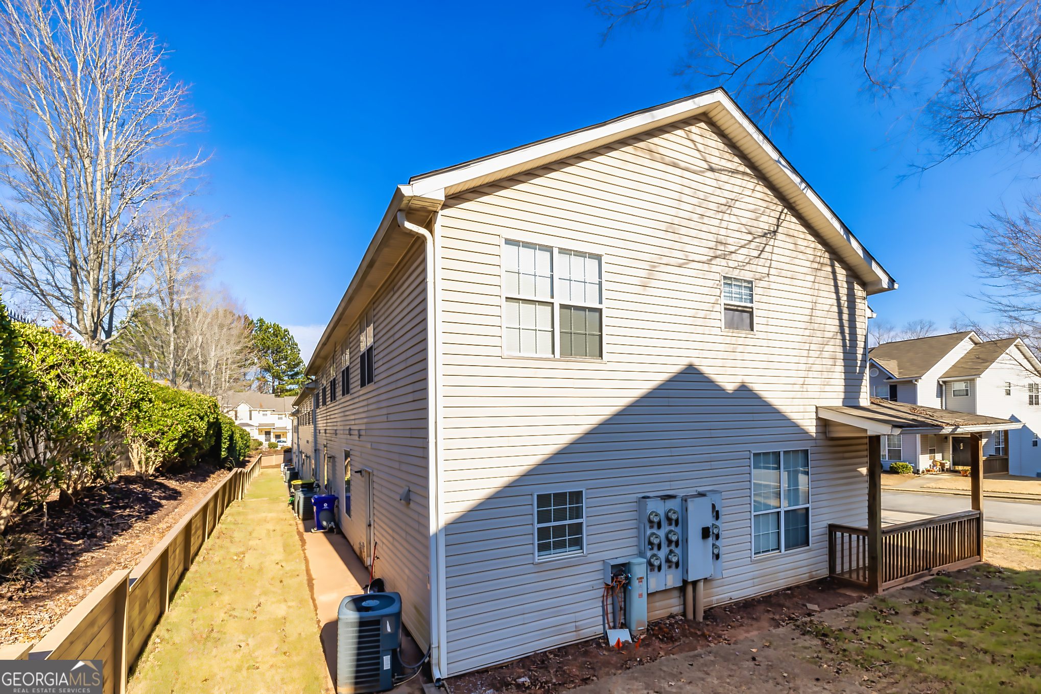 Newnan, Georgia 30263, United States, 3 Bedrooms Bedrooms, ,3 BathroomsBathrooms,Residential,Active,77606