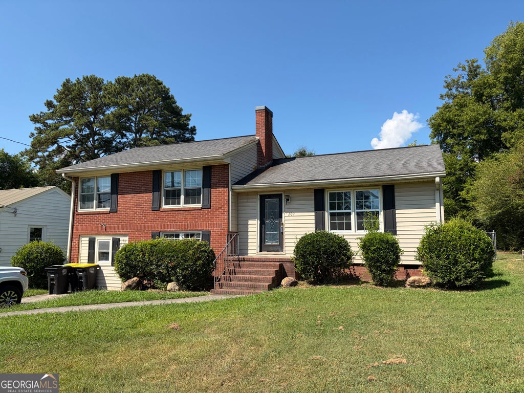 Photo of 202 Coosawattee Avenue SW, Rome, GA 30165 (MLS # 10835378)