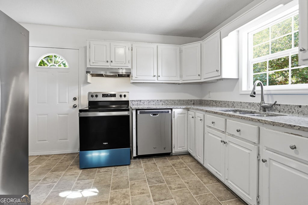 Photo of 140 Triple D Drive SE, Adairsville, GA 30103 (MLS # 10852546)