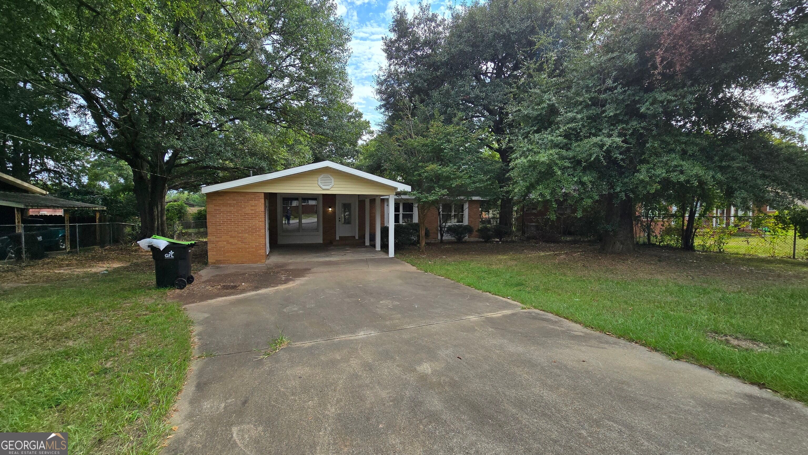 109 Meadowcliff CIR