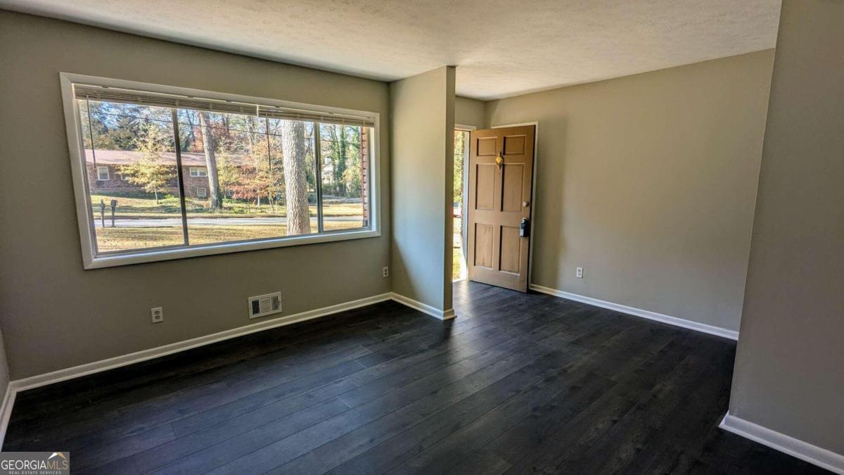 Vandiver Heights - Residential
