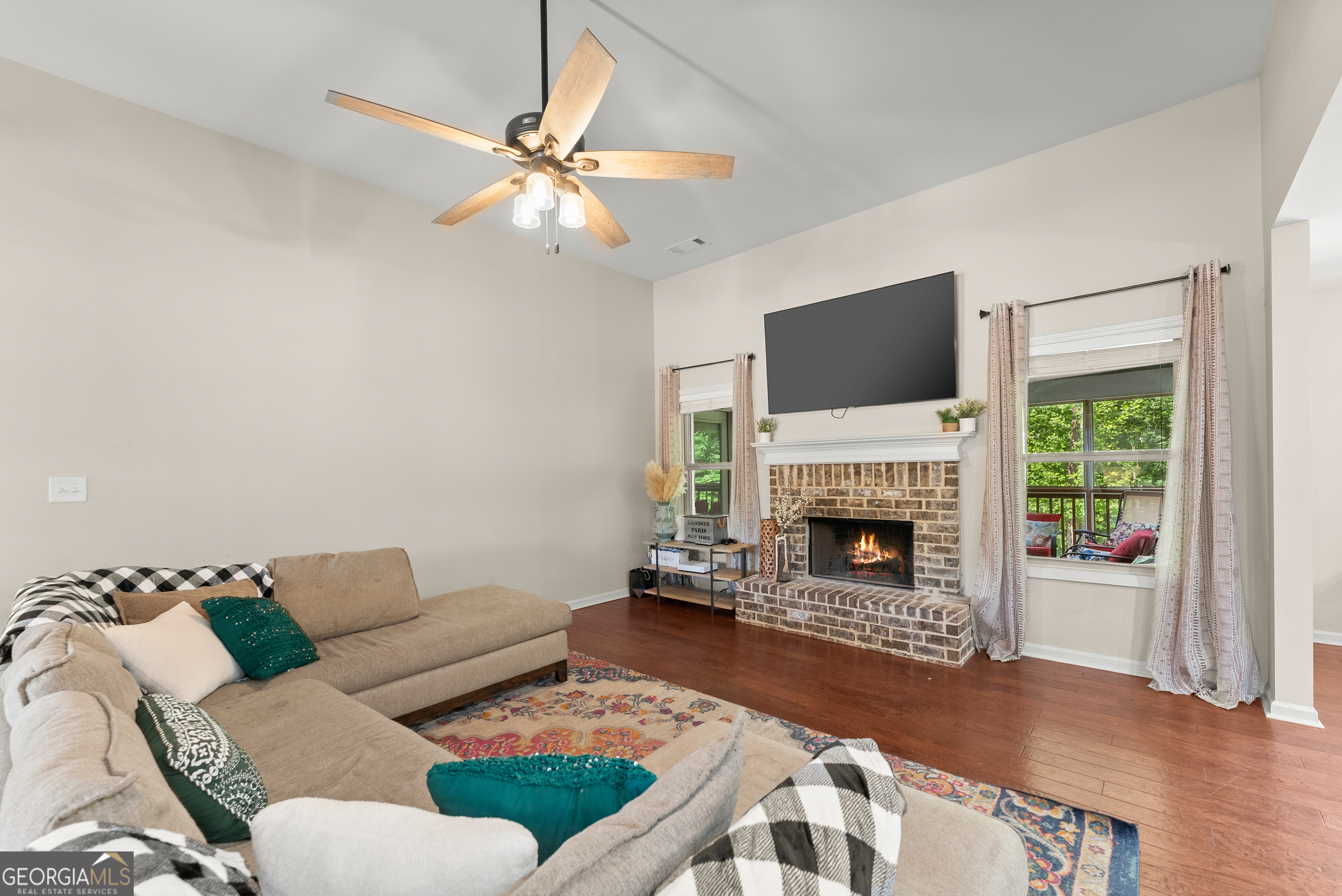 494 Katherine DR
