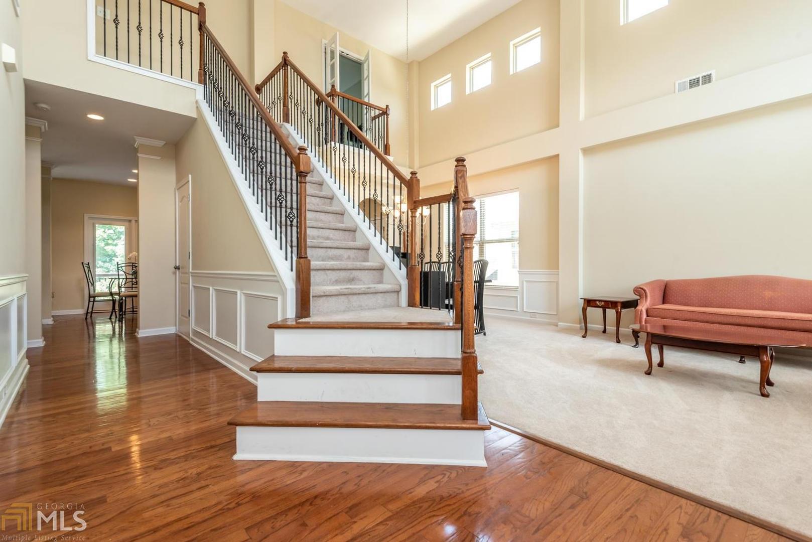 Stonewall Manor - Residential