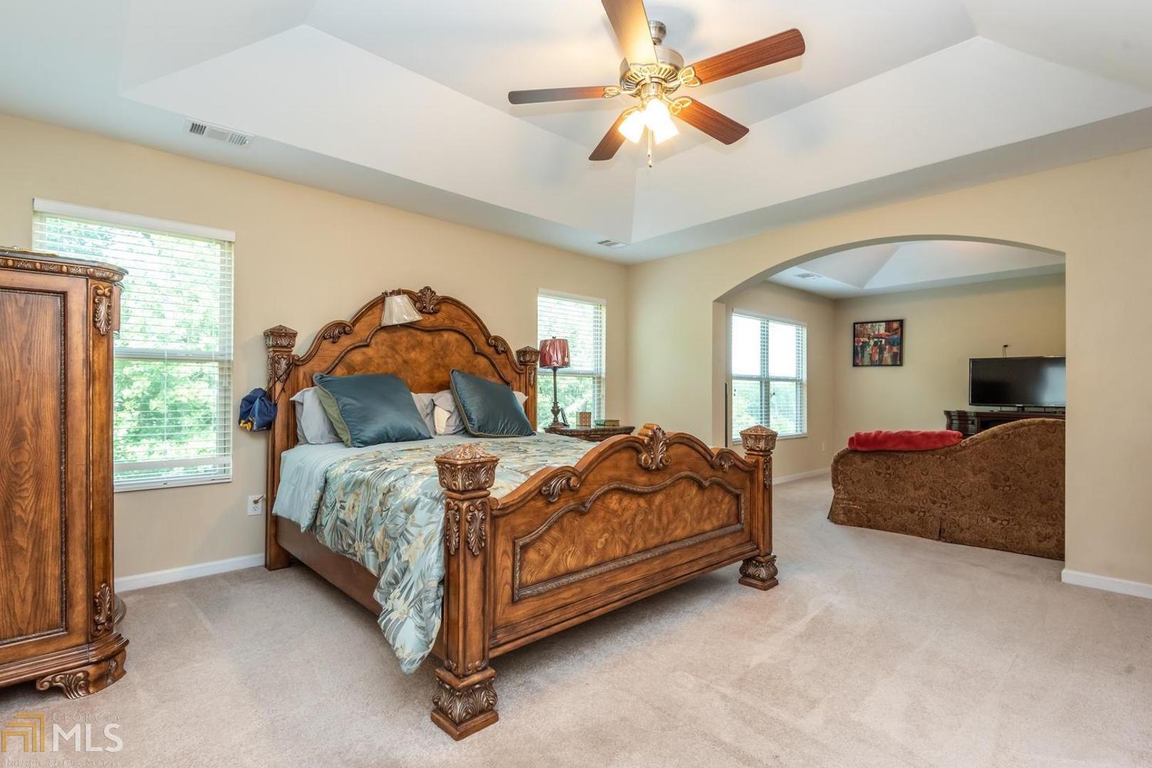 Stonewall Manor - Residential