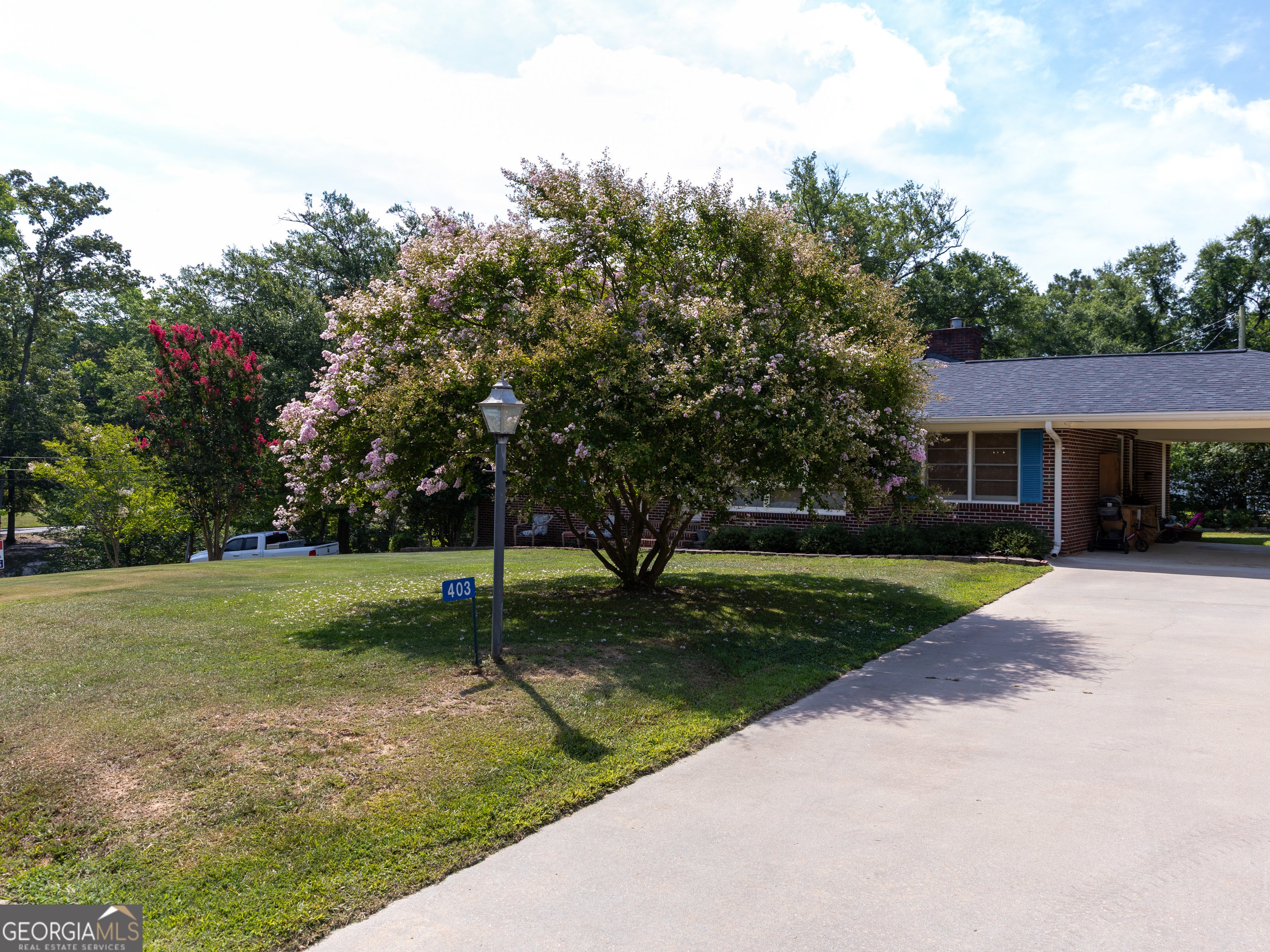 403 Ridgecrest DR