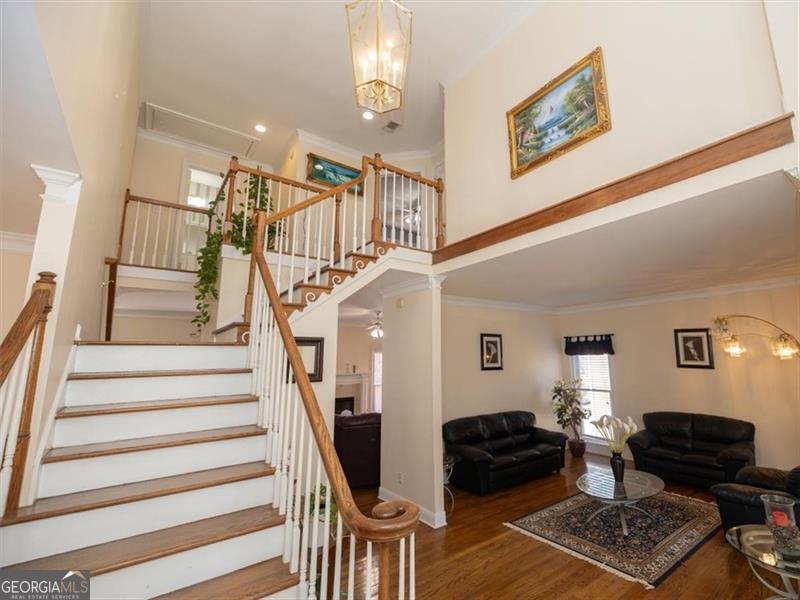 100 Cross Creek DR