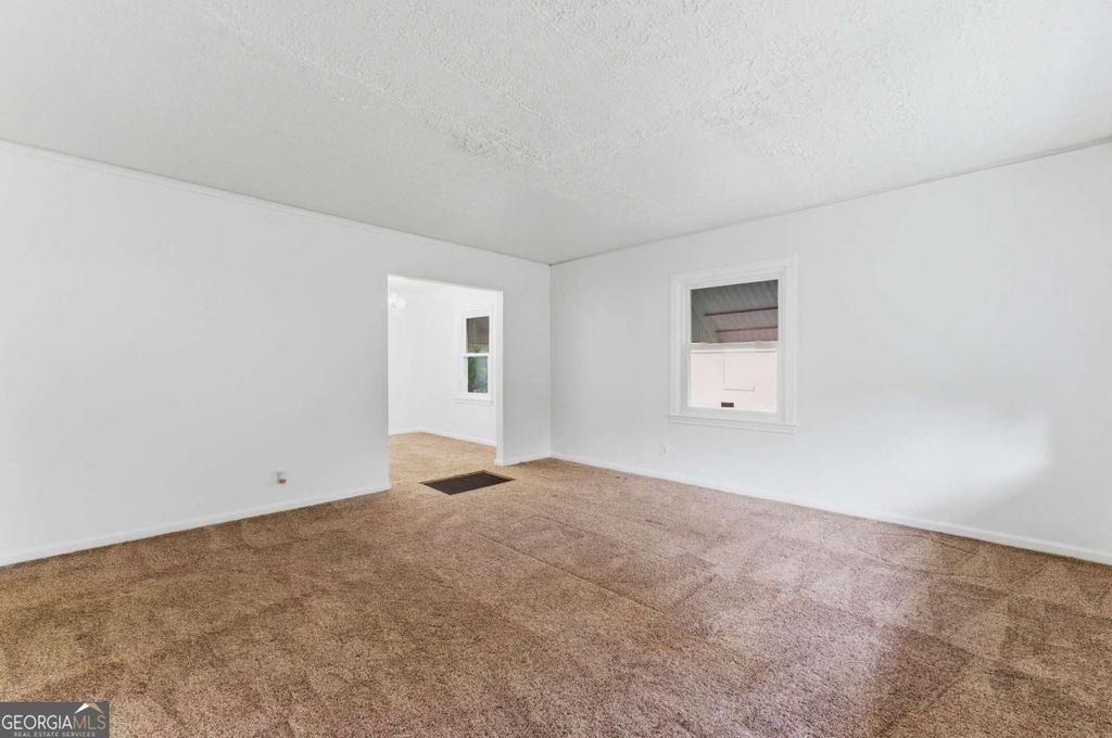 Photo of 2551 E Tupelo Street SE, Atlanta, GA 30317 (MLS # 10741222)