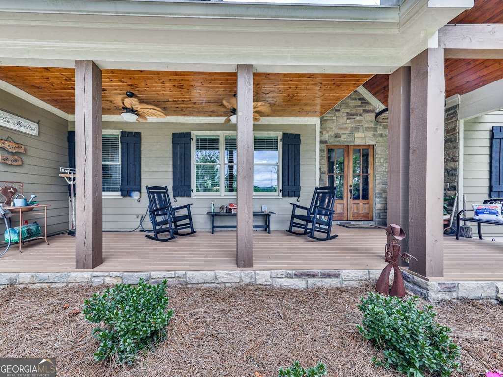 1543 Camp Dobbs RD