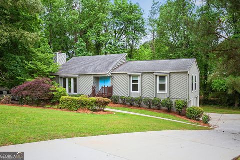 Photo of 3006 Alberta Drive, Marietta, GA 30062 (MLS # 10528203)