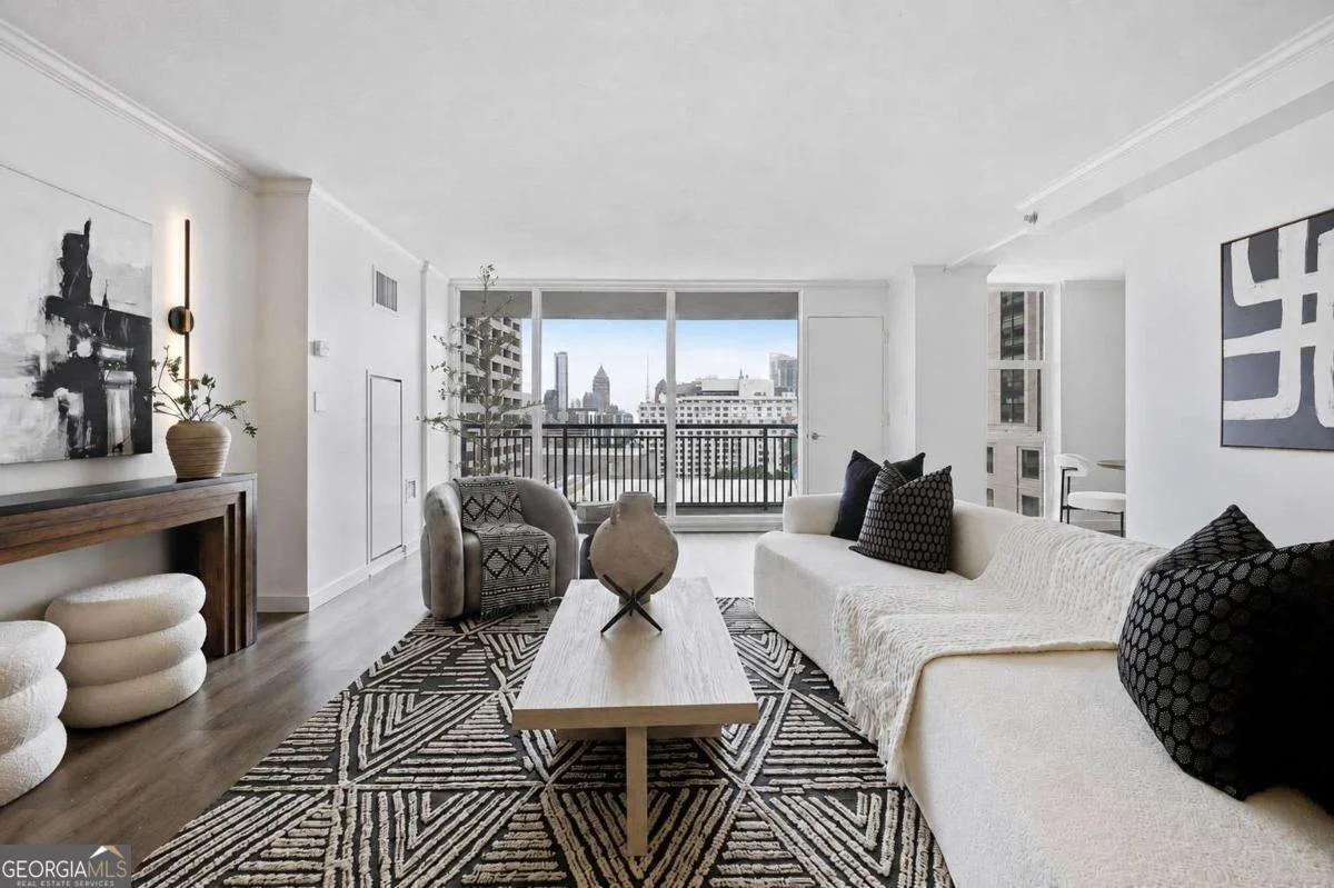 620 Peachtree Street NE Unit 1613