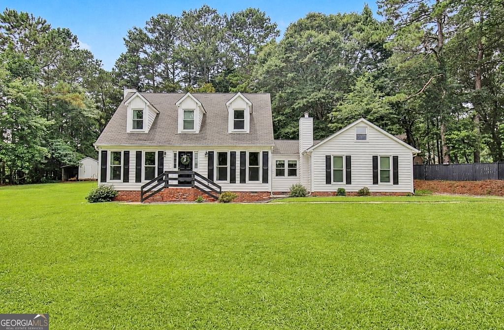 Photo of 2 Heritage Trace, Newnan, GA 30263 (MLS # 10789709)