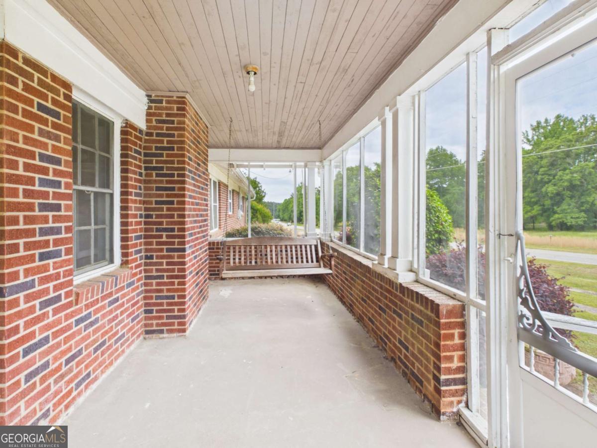 1600 McNutt Creek RD