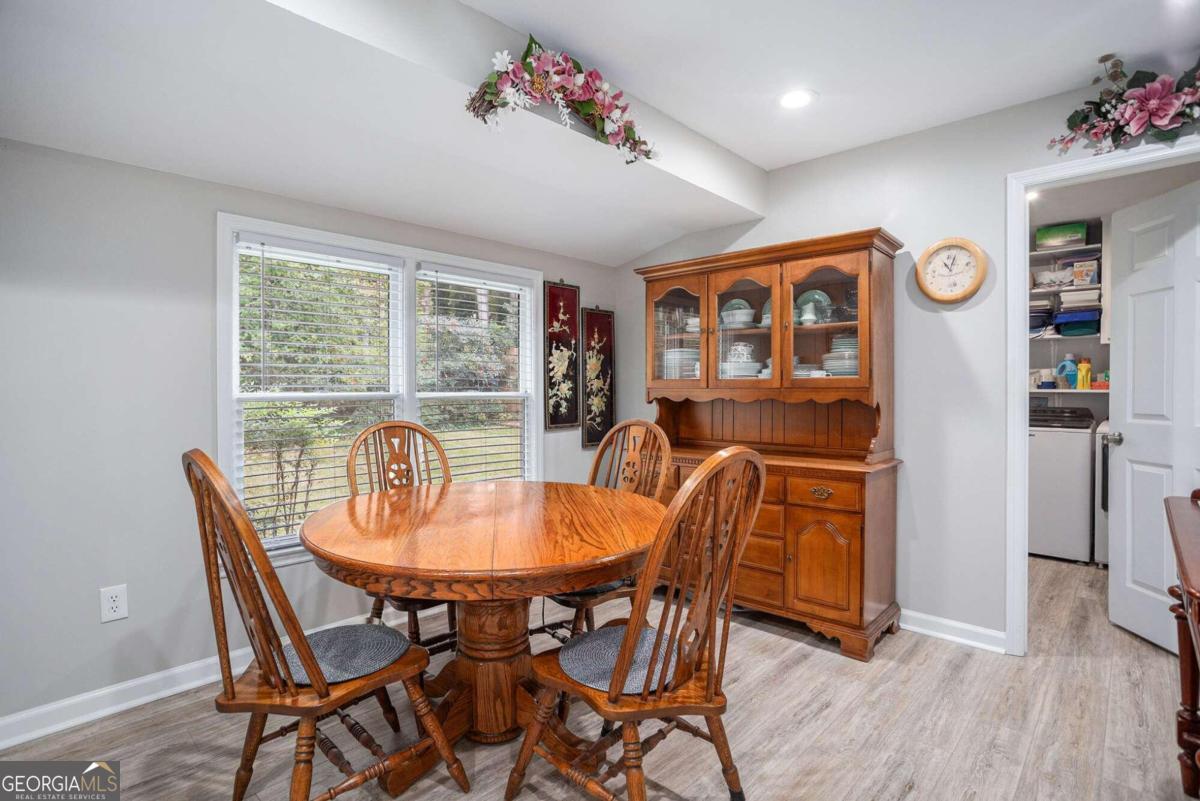 COLONIAL OAKS - Residential