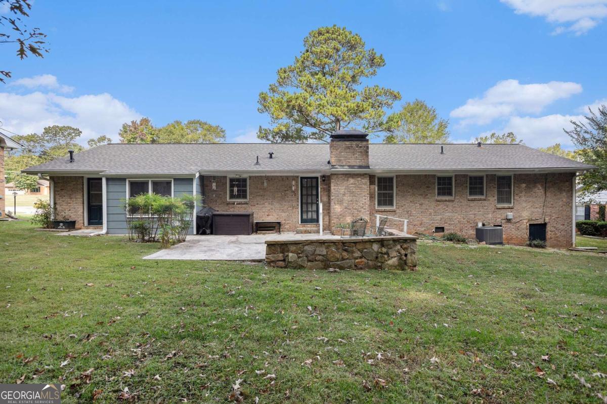 COLONIAL OAKS - Residential