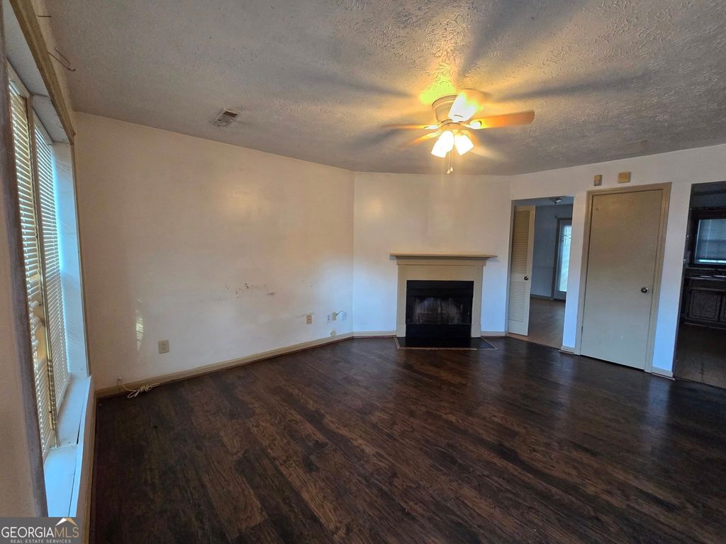 Photo of 1685 Hunting Creek Drive SE, Conyers, GA 30013 (MLS # 10655008)