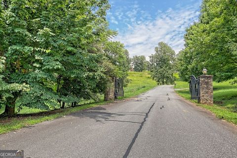 A home in Hayesville