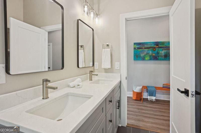 Atlanta, Georgia 30307, United States, 3 Bedrooms Bedrooms, ,2 BathroomsBathrooms,Residential,Active,144758