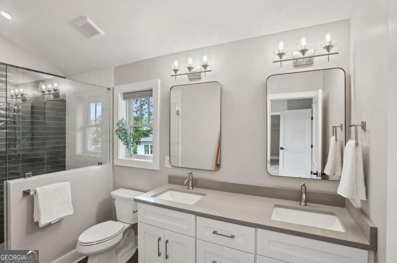 Atlanta, Georgia 30307, United States, 3 Bedrooms Bedrooms, ,2 BathroomsBathrooms,Residential,Active,144758