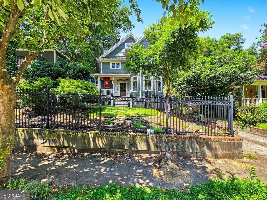 Photo of 324 Brooks Avenue NE, Atlanta, GA 30307 (MLS # 10826340)