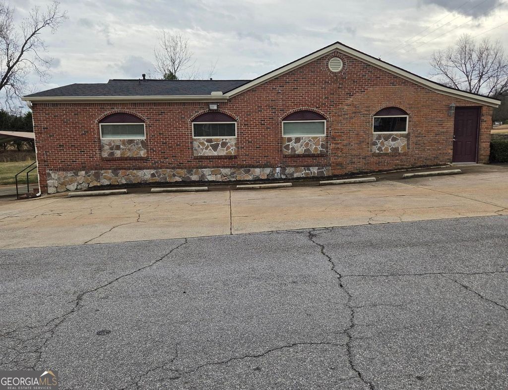 Photo of 293 N Broad Street, Winder, GA 30680 (MLS # 10697047)