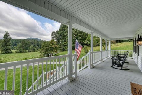 A home in Hiawassee