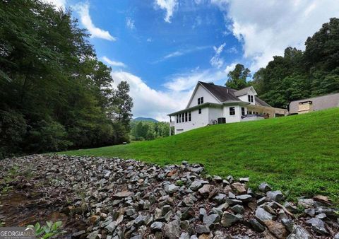 A home in Hiawassee