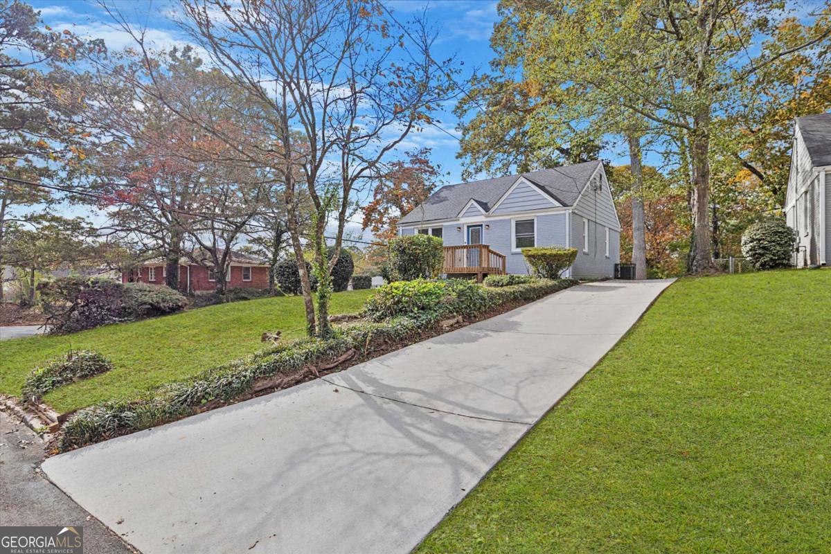 701 Daniel AVE
