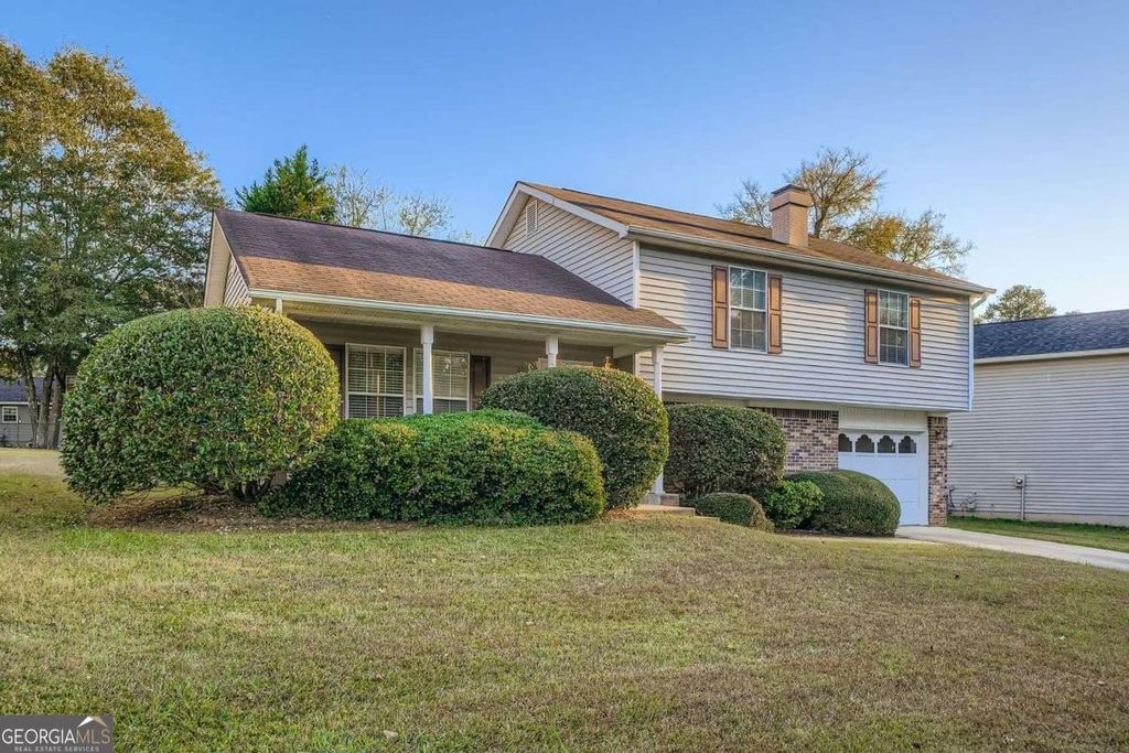 Photo of 5619 Regency Forest Court, Stonecrest, GA 30038 (MLS # 10674315)