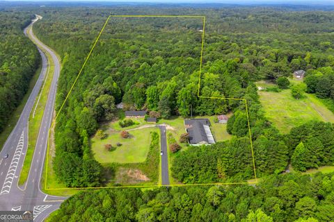 6285 Short RD Fairburn GA 30213