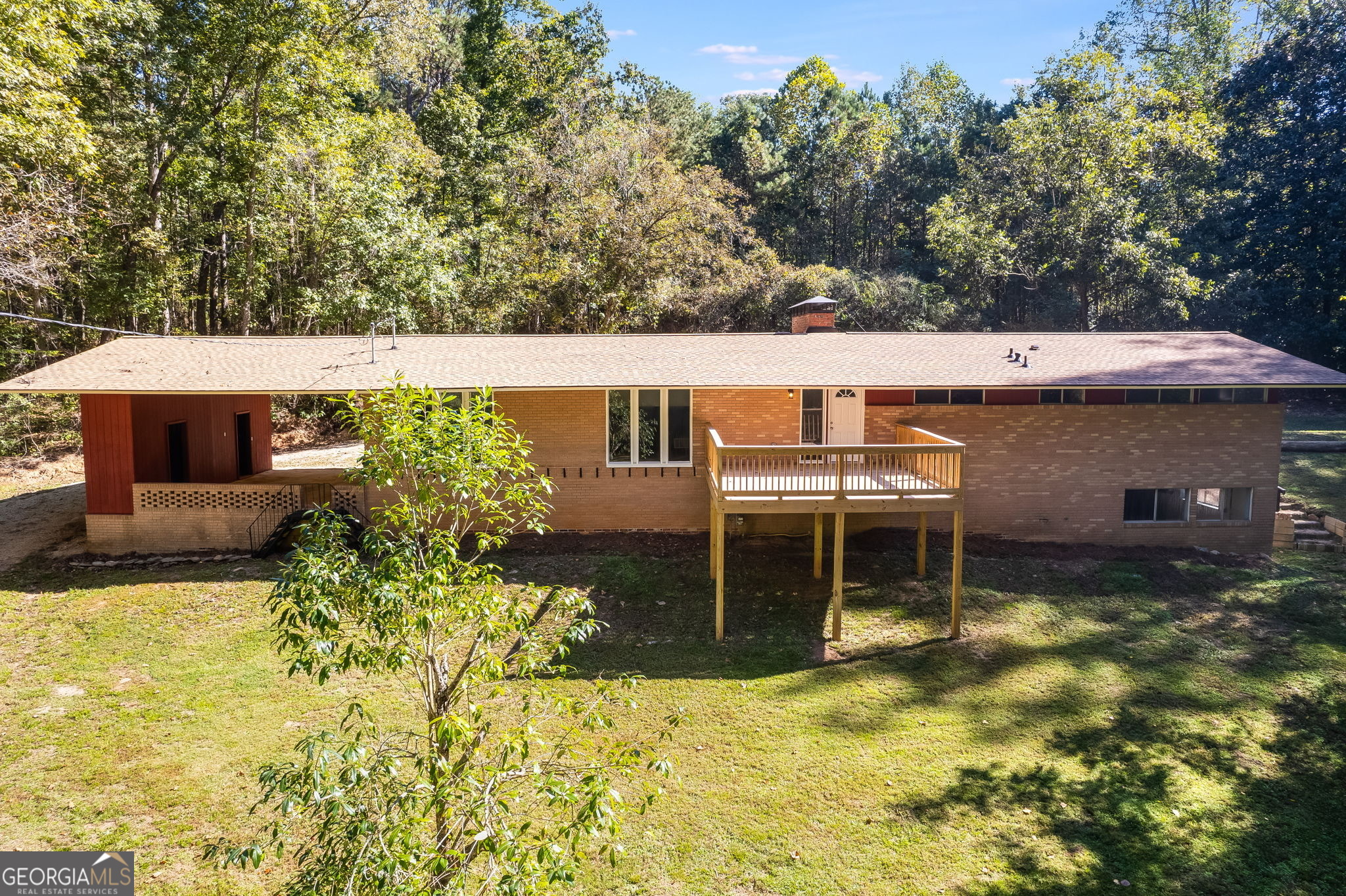 1121 Highway 27 N