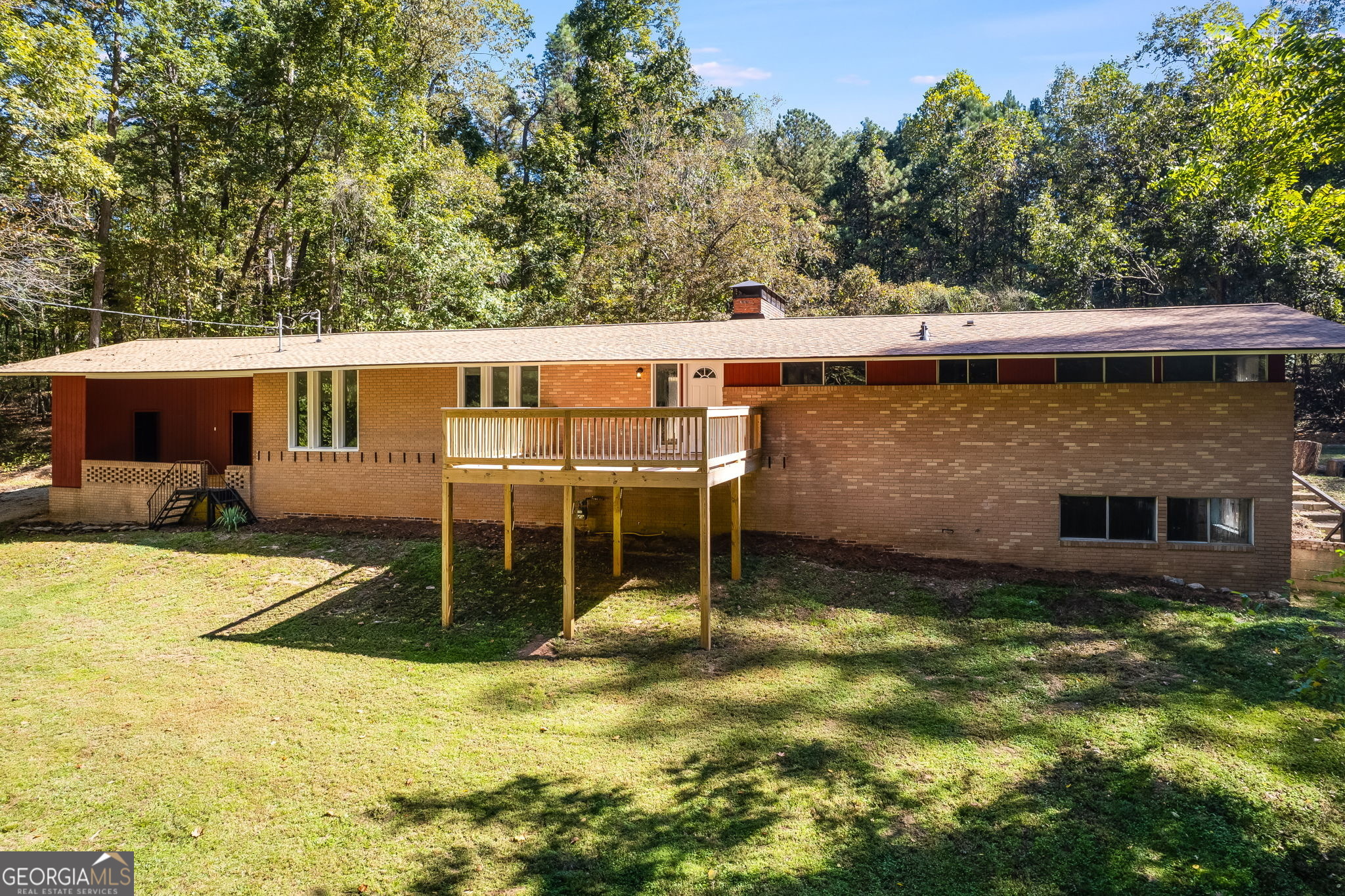 1121 Highway 27 N