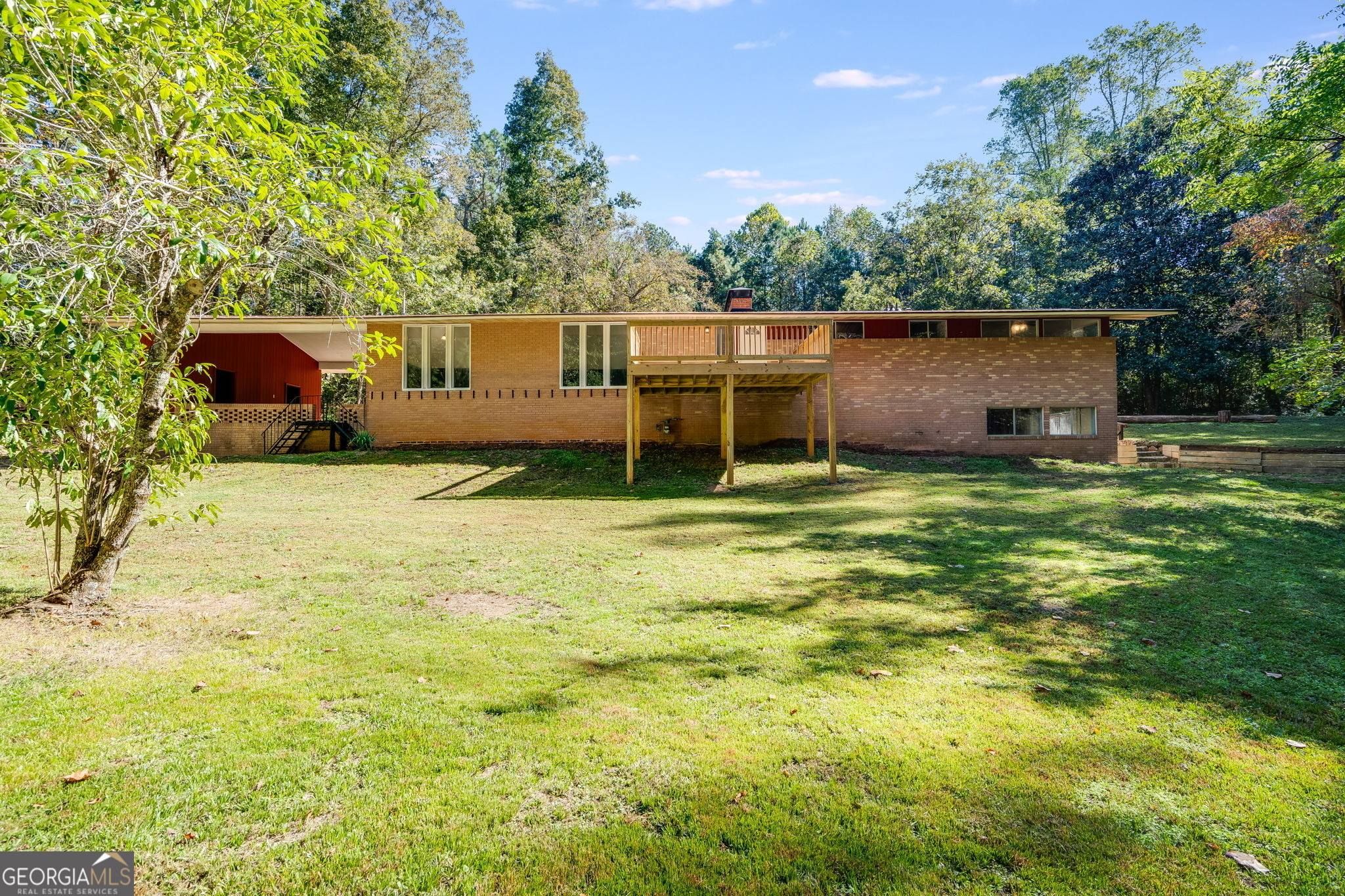 1121 Highway 27 N