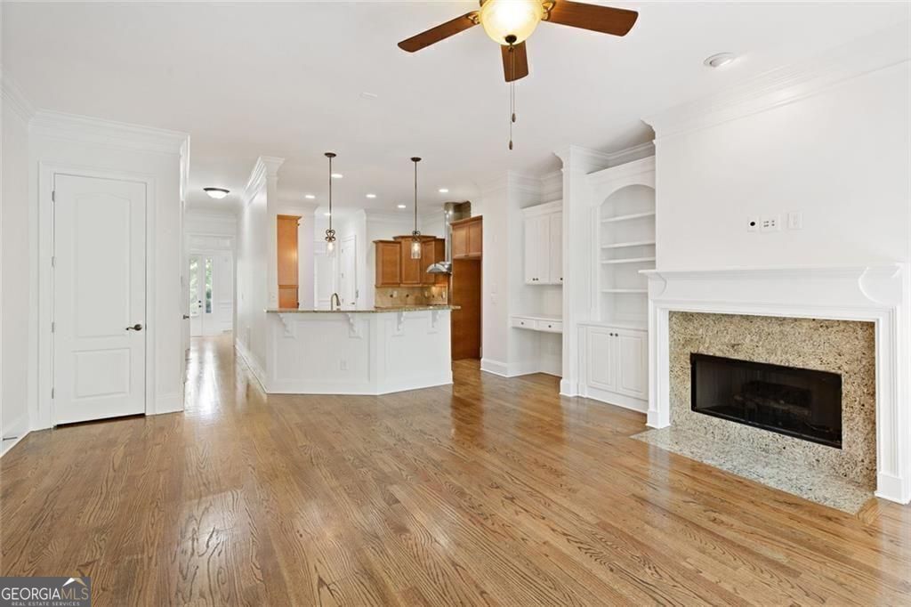 Dunwoody Row - Residential