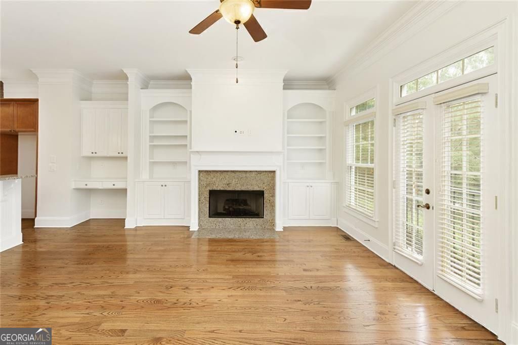Dunwoody Row - Residential