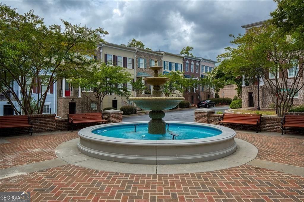Dunwoody Row - Residential