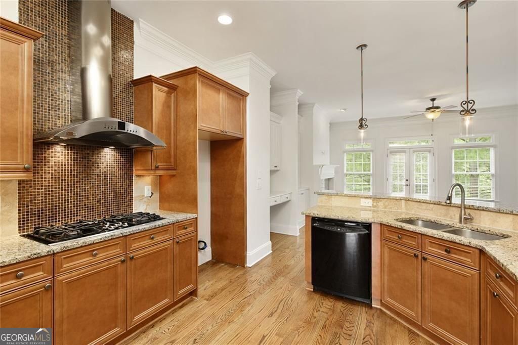 Dunwoody Row - Residential