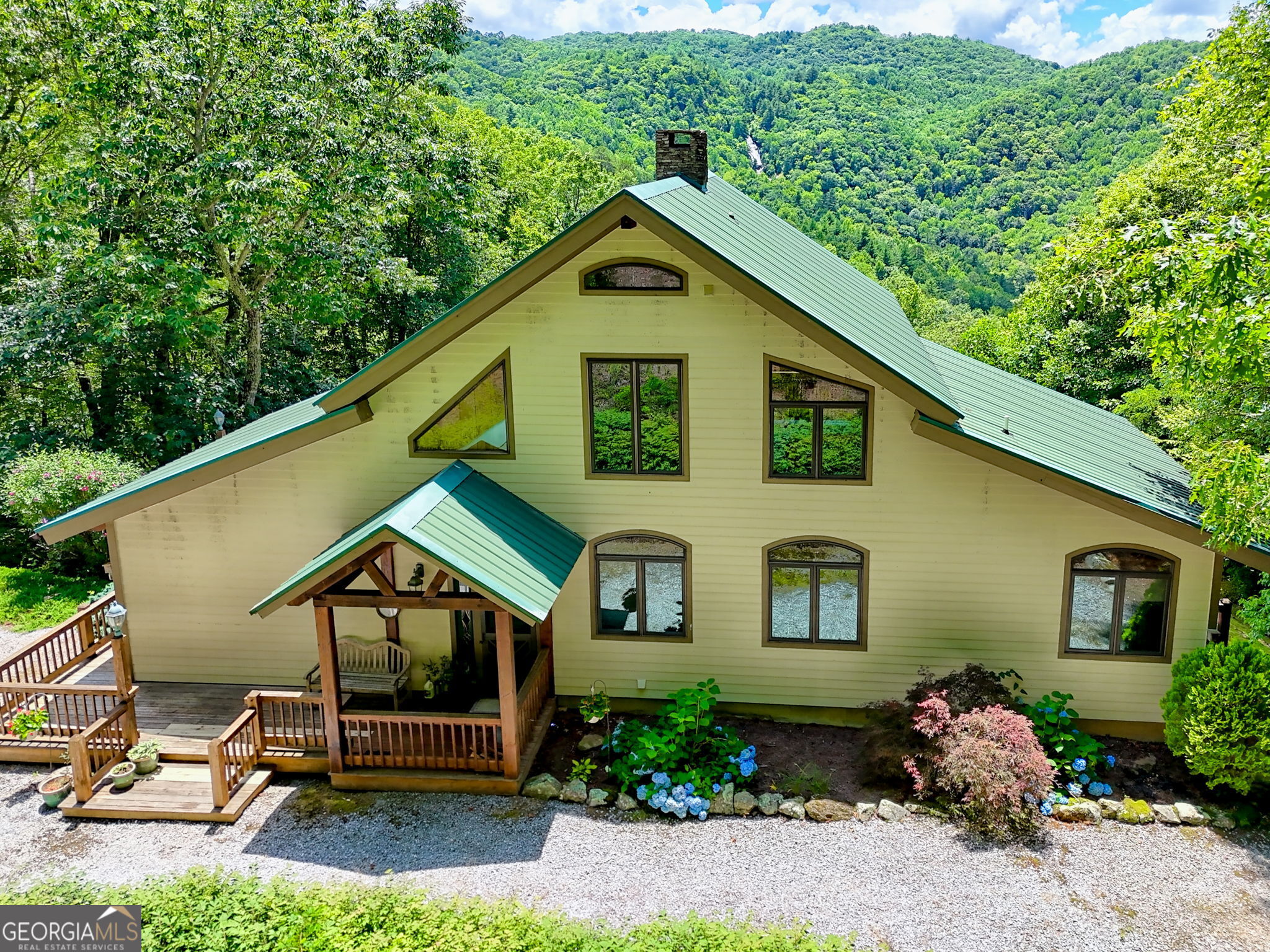 Scaly Mountain, North Carolina 28775, United States, 4 Bedrooms Bedrooms, ,4 BathroomsBathrooms,Residential,Active,171367