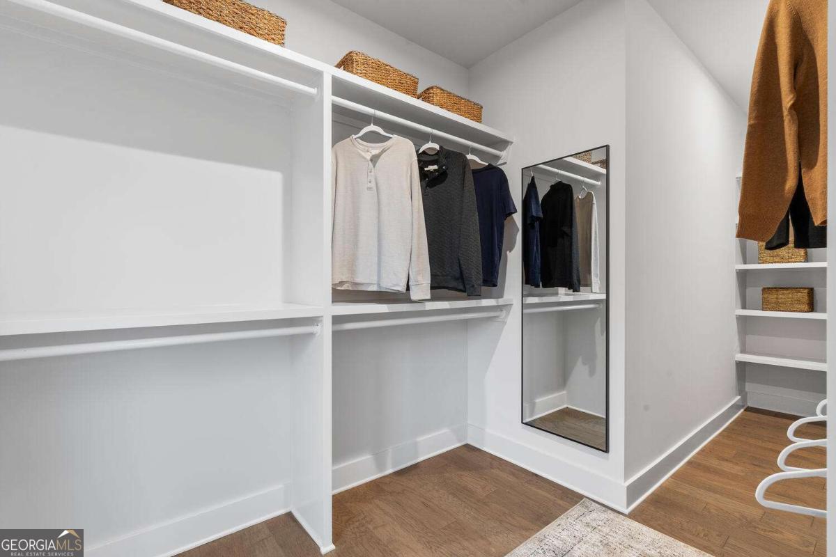 Chiswick - Residential