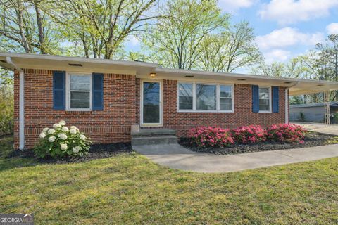 93 Hickory CIR Toccoa GA 30577