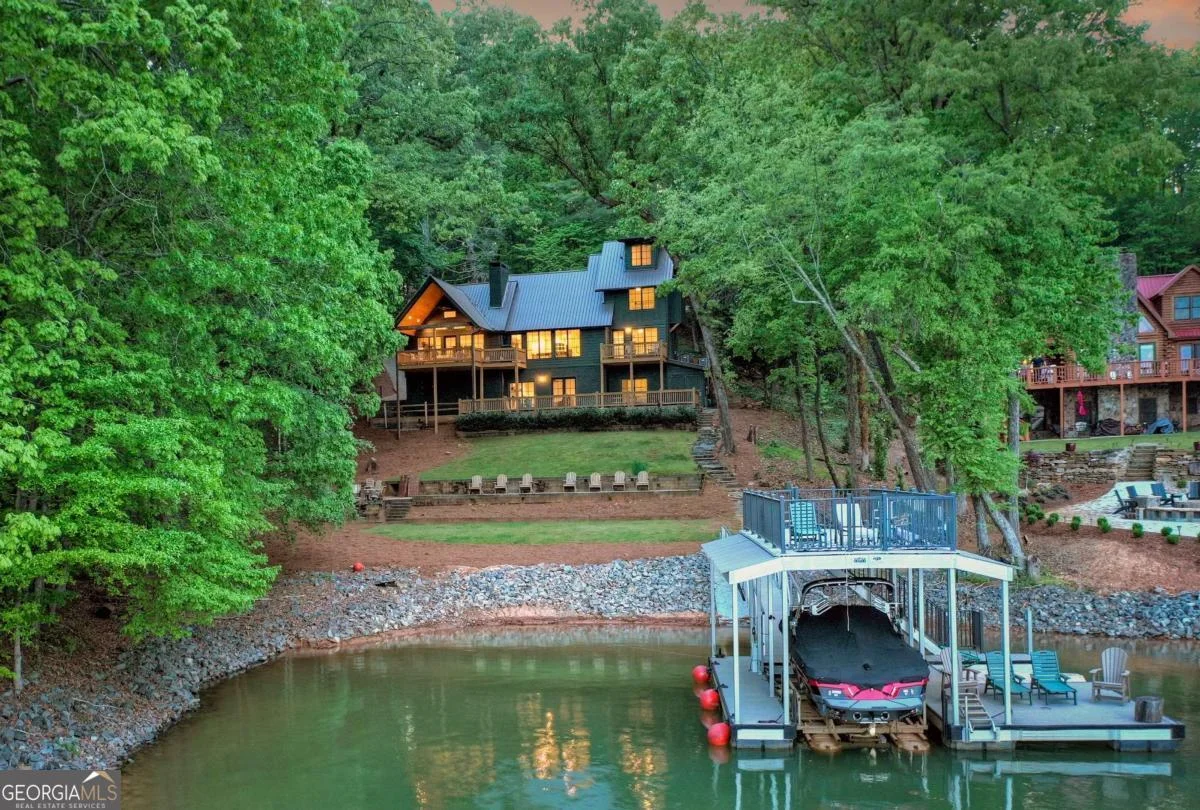 143 Heritage Point