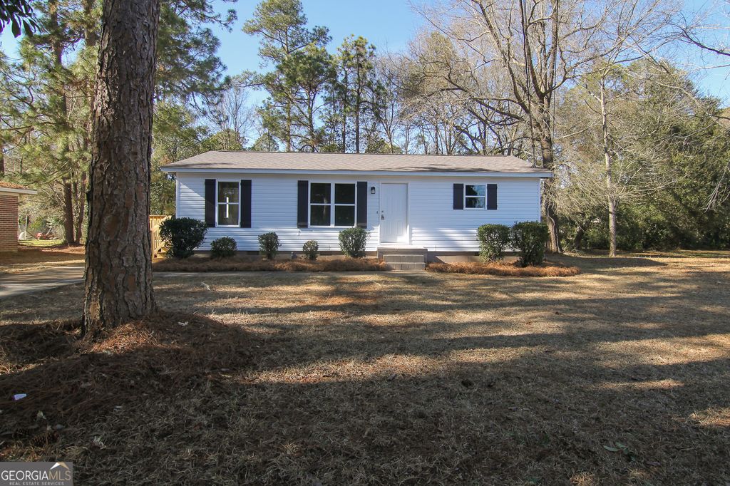 Photo of 421 Vienna Circle, Fort Valley, GA 31030 (MLS # 10687526)