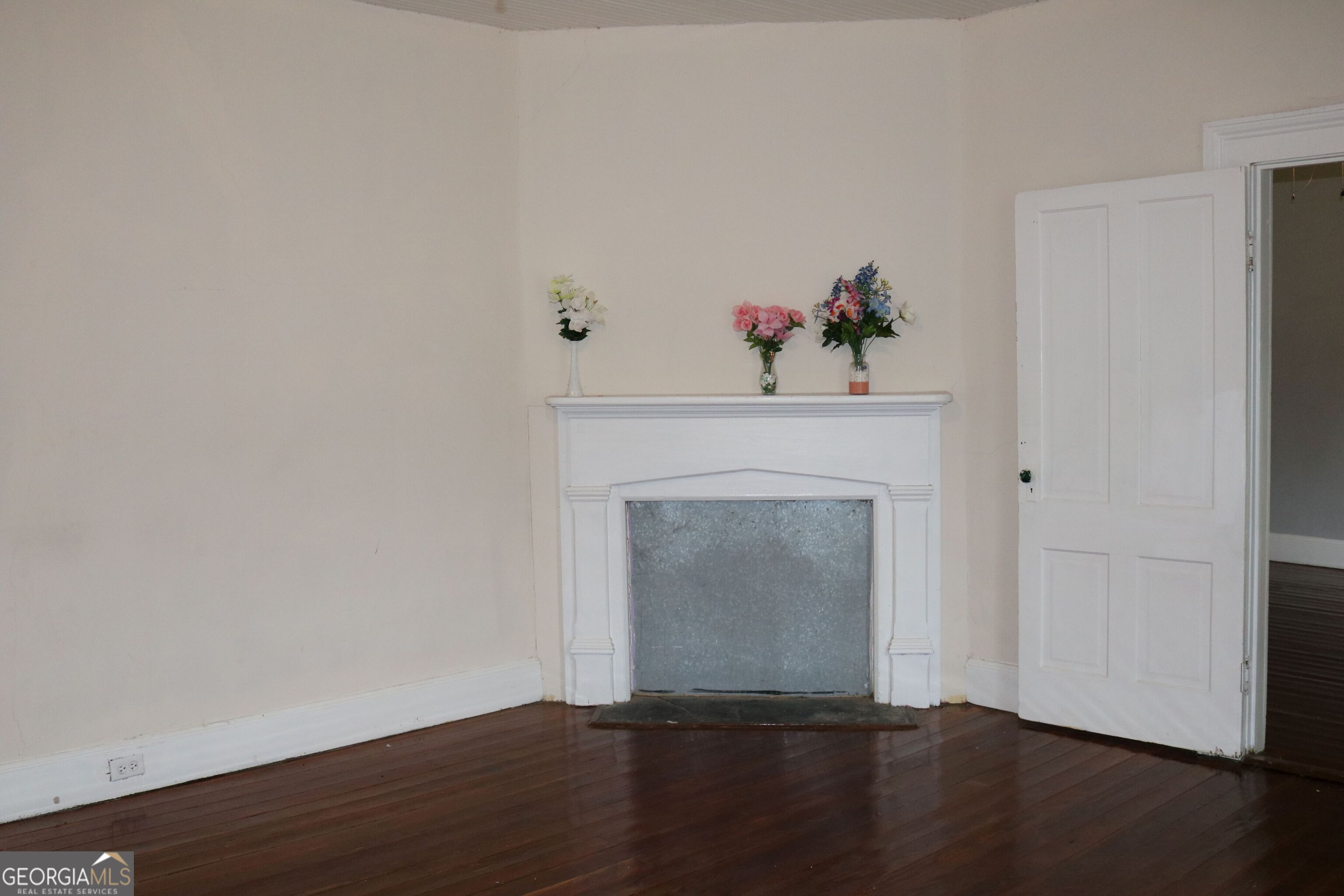 88 Railroad AVE