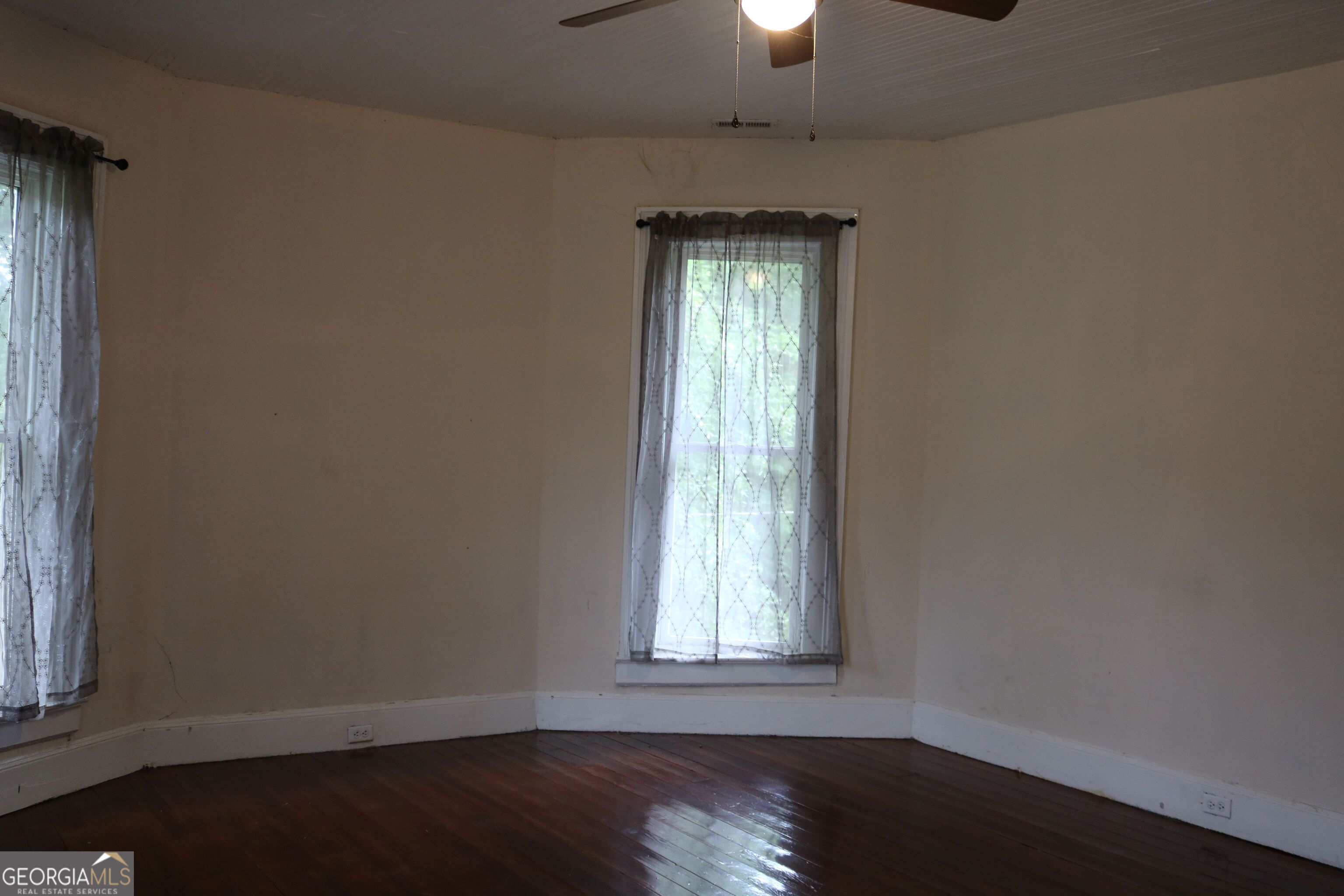 88 Railroad AVE