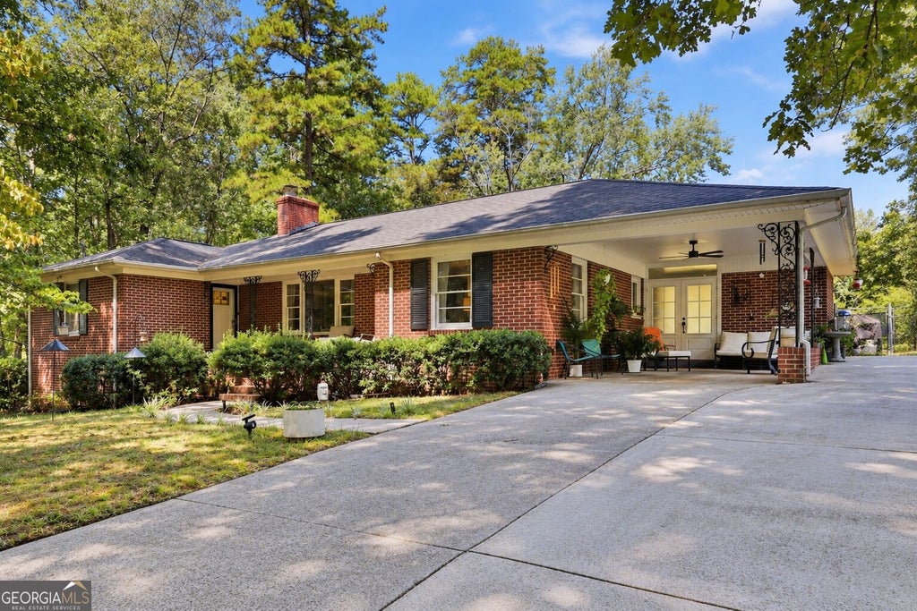 Photo of 38 Furman Street, Toccoa, GA 30577 (MLS # 10840756)