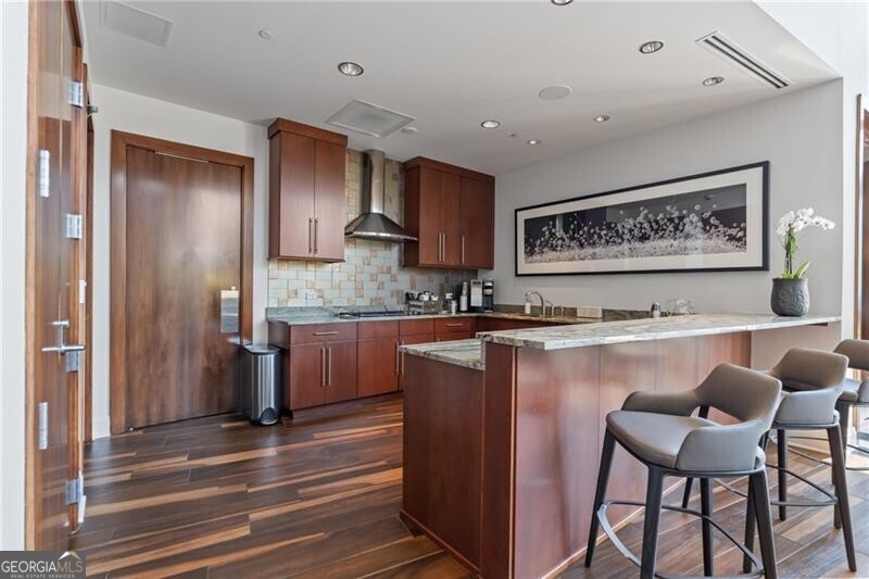 3344 Peachtree Rd NE Unit 3105, Atlanta, GA, 30326, USA, 2 Bedrooms Bedrooms, ,3 BathroomsBathrooms,Condo,Active,3344 Peachtree Rd NE Unit 3105,10684132