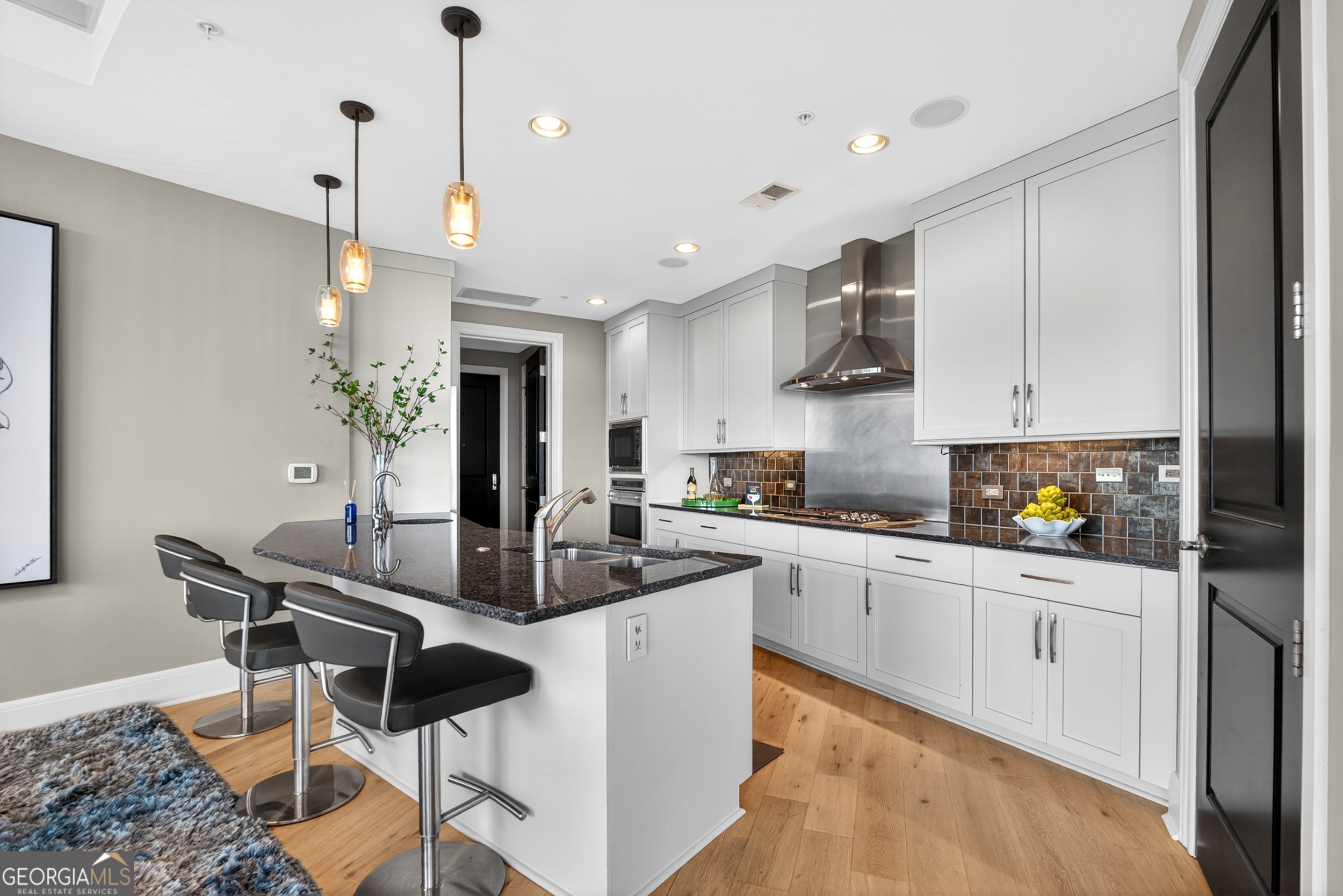 3344 Peachtree Rd NE Unit 3105, Atlanta, GA, 30326, USA, 2 Bedrooms Bedrooms, ,3 BathroomsBathrooms,Condo,Active,3344 Peachtree Rd NE Unit 3105,10684132